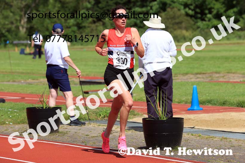 Womens 3000 metres, 2024 NE Masters Track and Field Champs., Monkton Stadium, Jarrow.  Photo: David T. Hewitson/Sports for All Pics